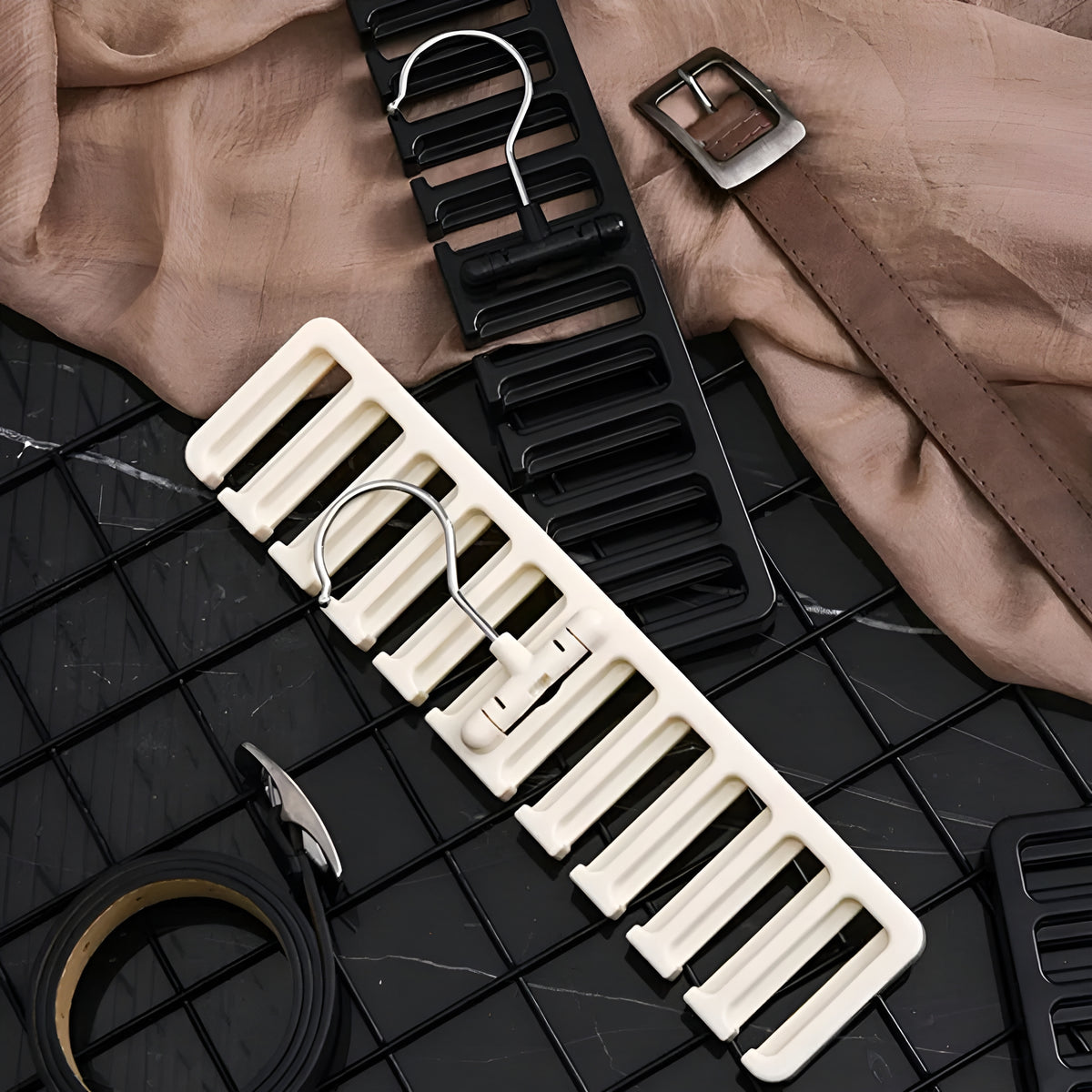 BeltRack™ - Organizador Premium para Cintos e Gravatas