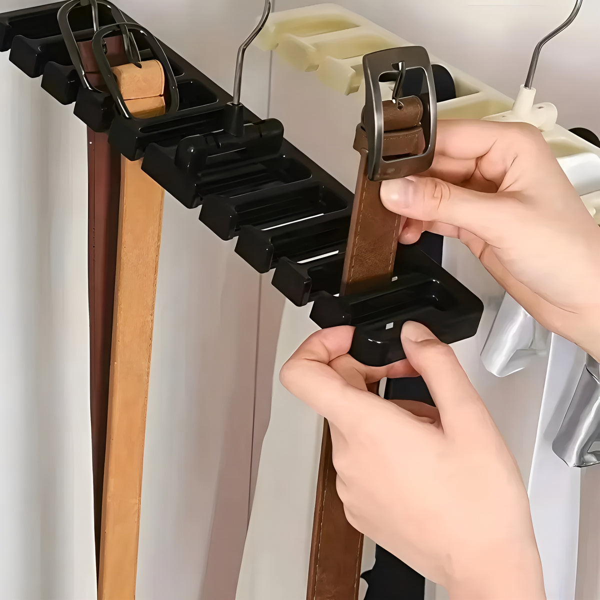 BeltRack™ - Organizador Premium para Cintos e Gravatas