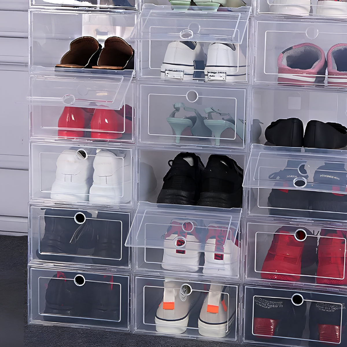 ShoeVault™ – Caixa Premium Transparente para Calçados
