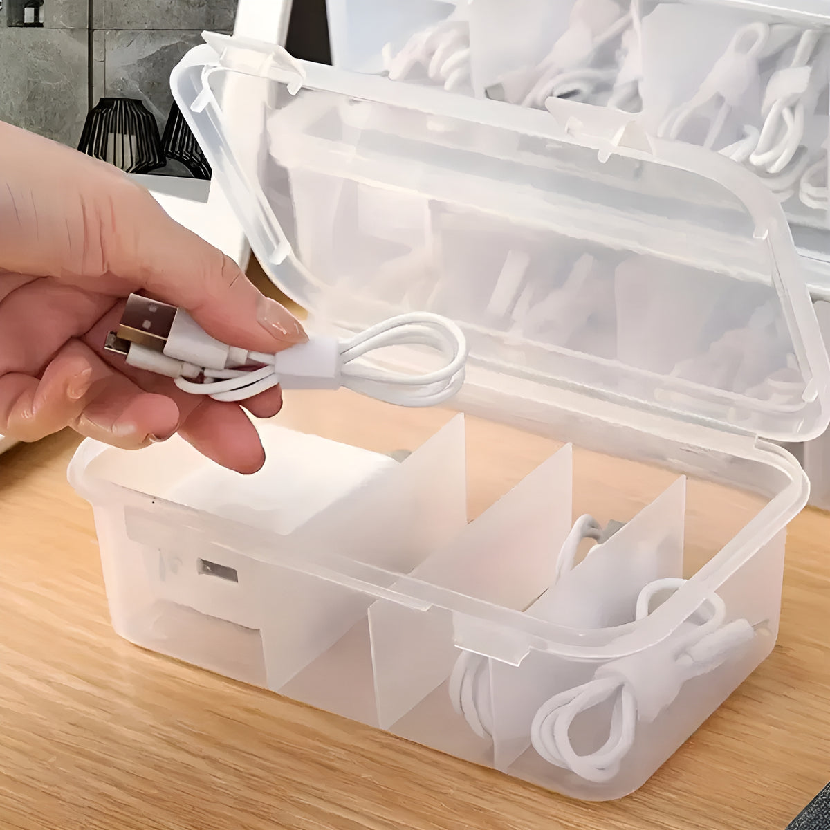 CableVault™ – Organizador Premium para Cabos e Acessórios
