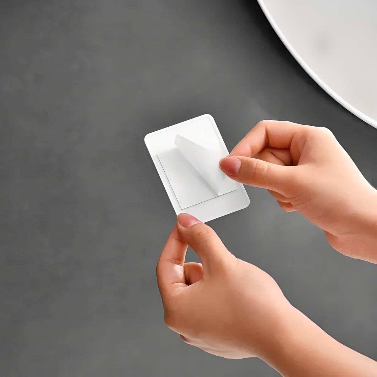 HairDock™ – Organizador Premium para Pentes e Acessórios