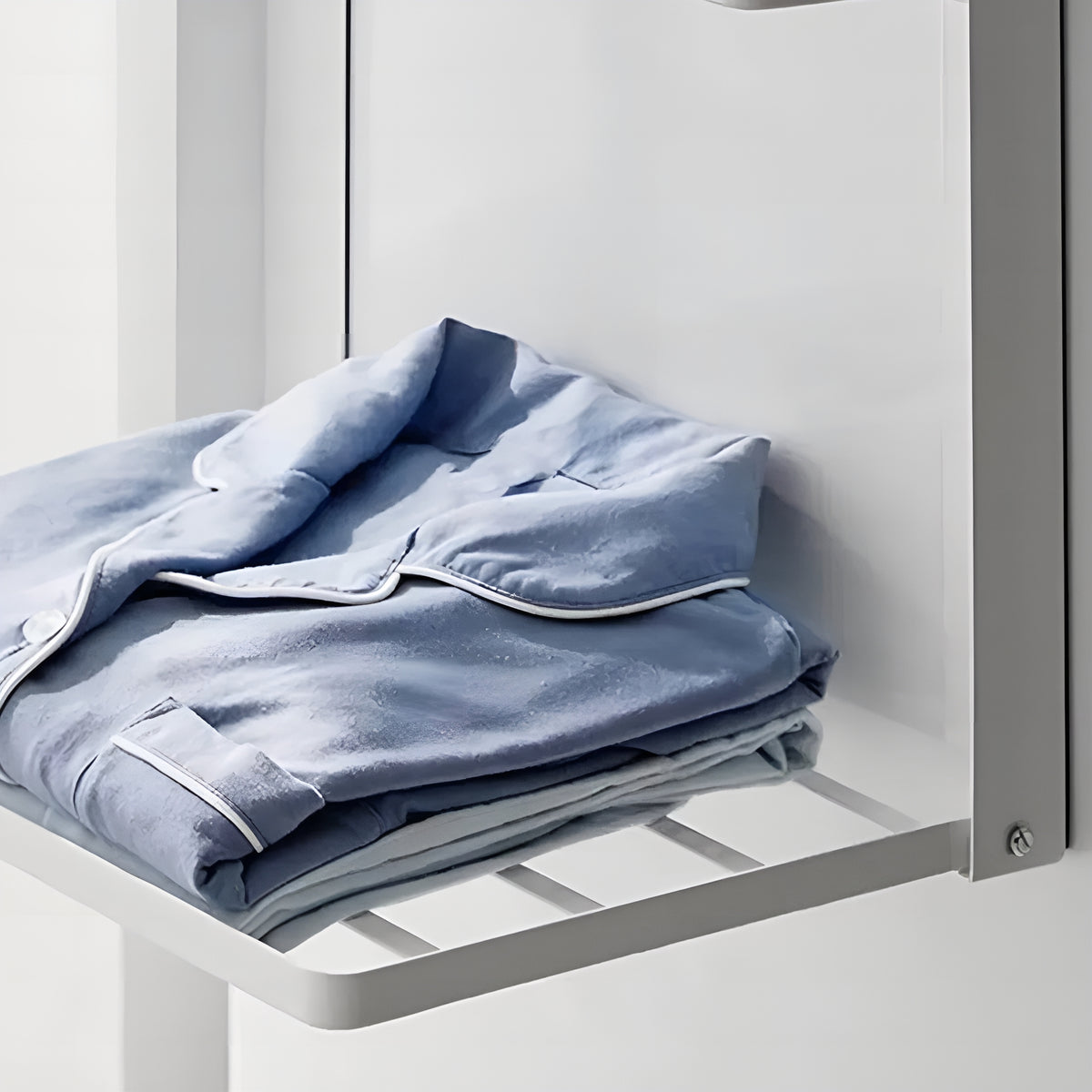 LaundryShelf™ – Prateleira Dobrável Magnética para Lavanderia