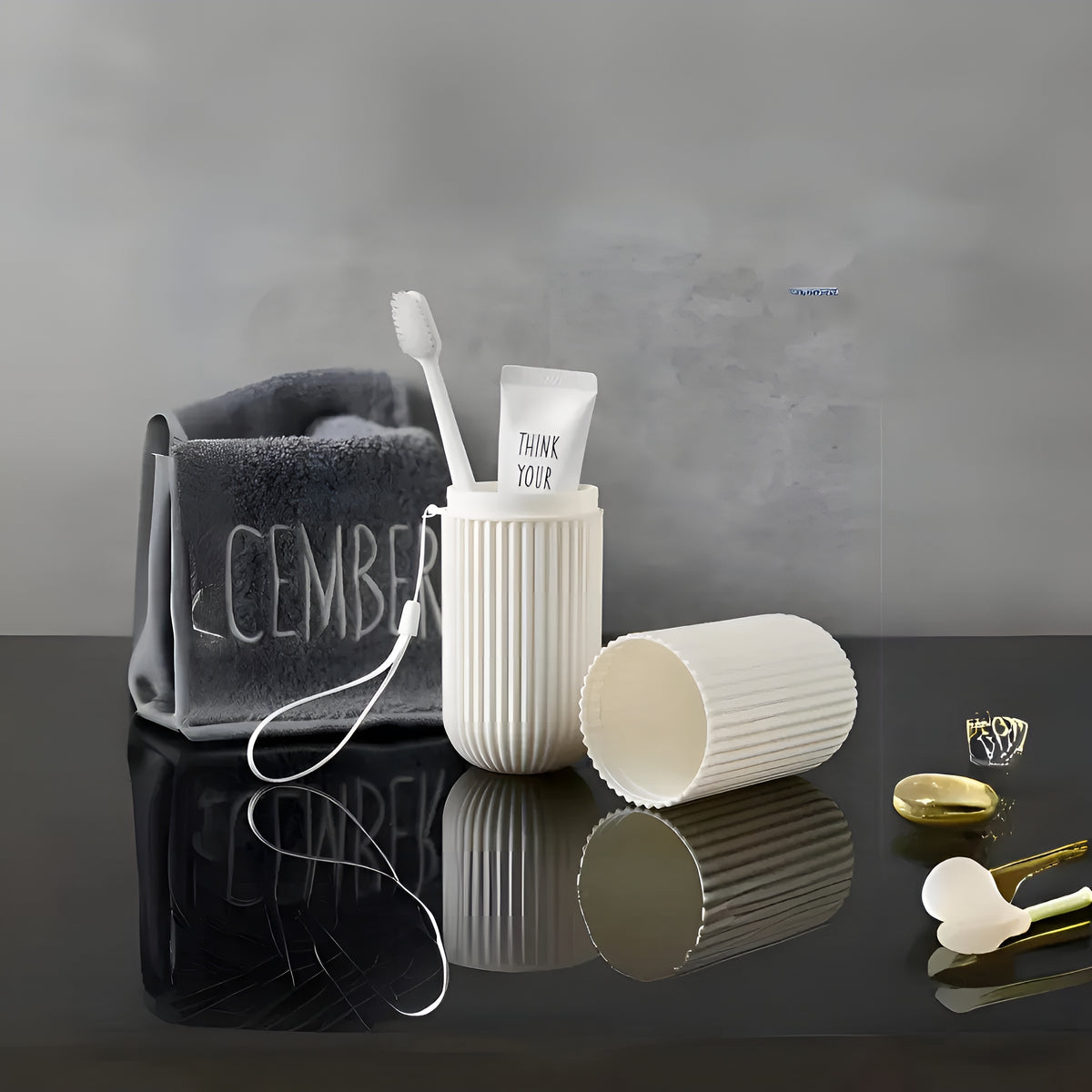 TravelBrush™ – Kit Premium de Higiene Bucal para Viagem